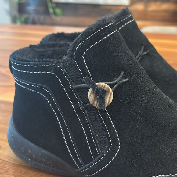 Clarks Black White Stitching Faux Fur inside Roseville Aster Ankle Boot Size 10 - Picture 3 of 8